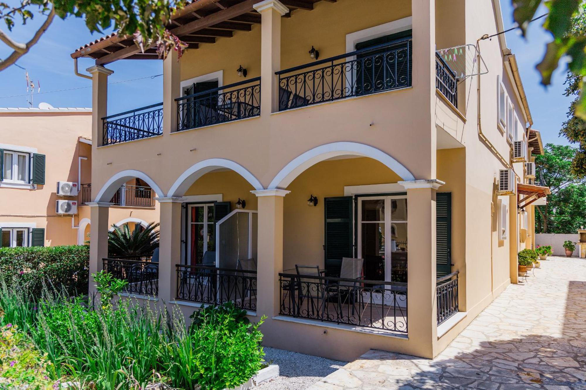 Nikos Cassiopeia Apartment Kassiopi Exterior photo